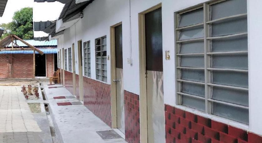 Oyo 90176 D'Cruz Sunrise Villa Pantai Cenang  Exterior photo